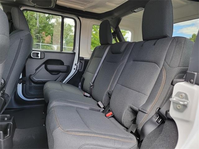 new 2025 Jeep Wrangler car, priced at $46,250
