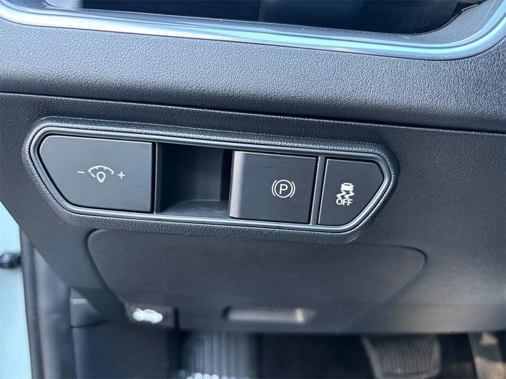 used 2025 Kia K4 car, priced at $22,001