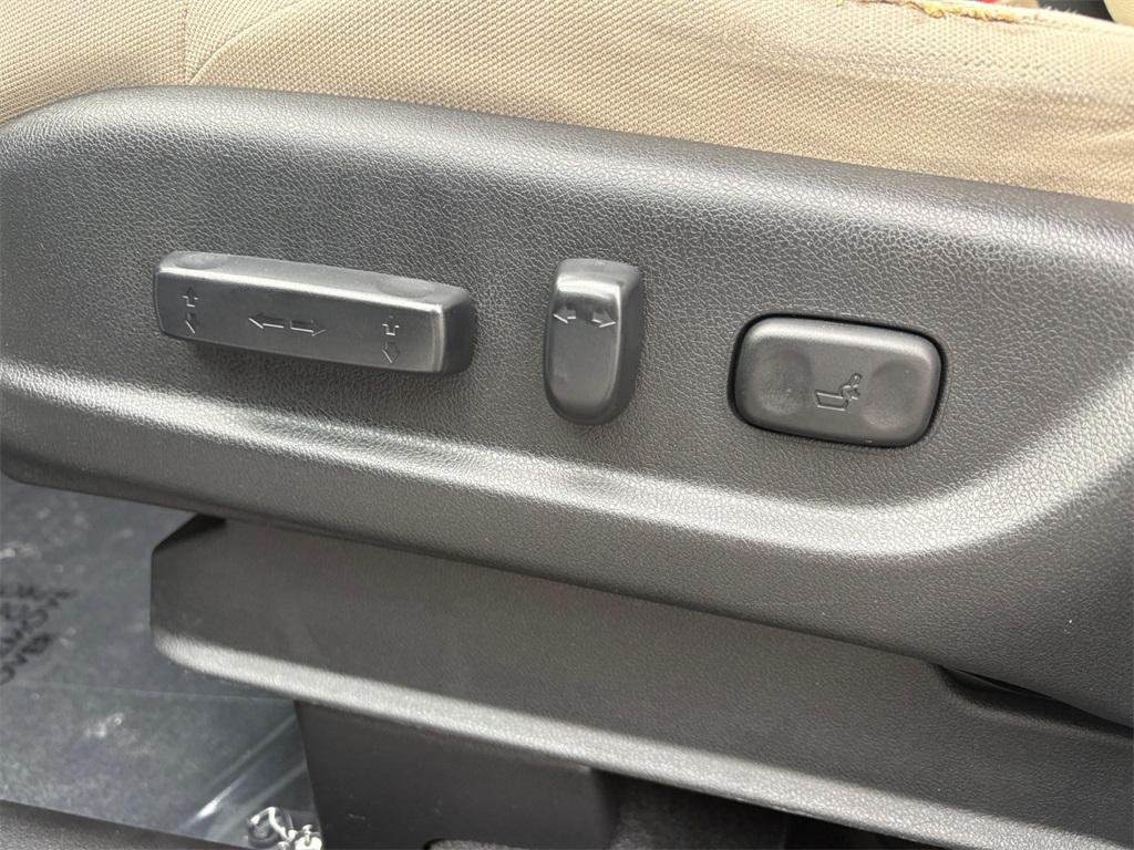 used 2015 Honda CR-V car, priced at $10,991