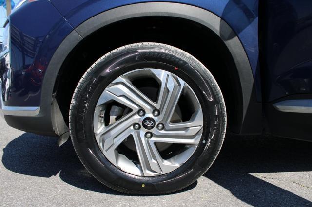 used 2022 Hyundai Santa Fe car, priced at $26,121