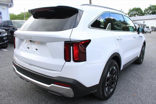 used 2024 Kia Sorento car, priced at $31,332