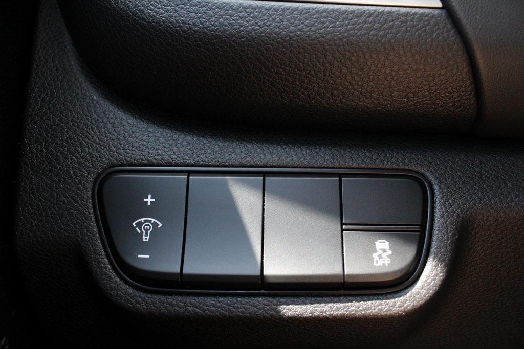 used 2024 Kia Seltos car, priced at $25,771