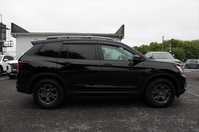 used 2025 Honda Passport car, priced at $39,690