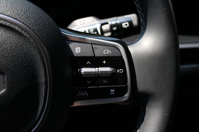 used 2024 Kia Sorento car, priced at $30,555