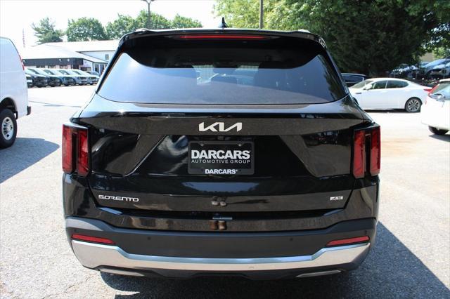 used 2024 Kia Sorento car, priced at $30,555