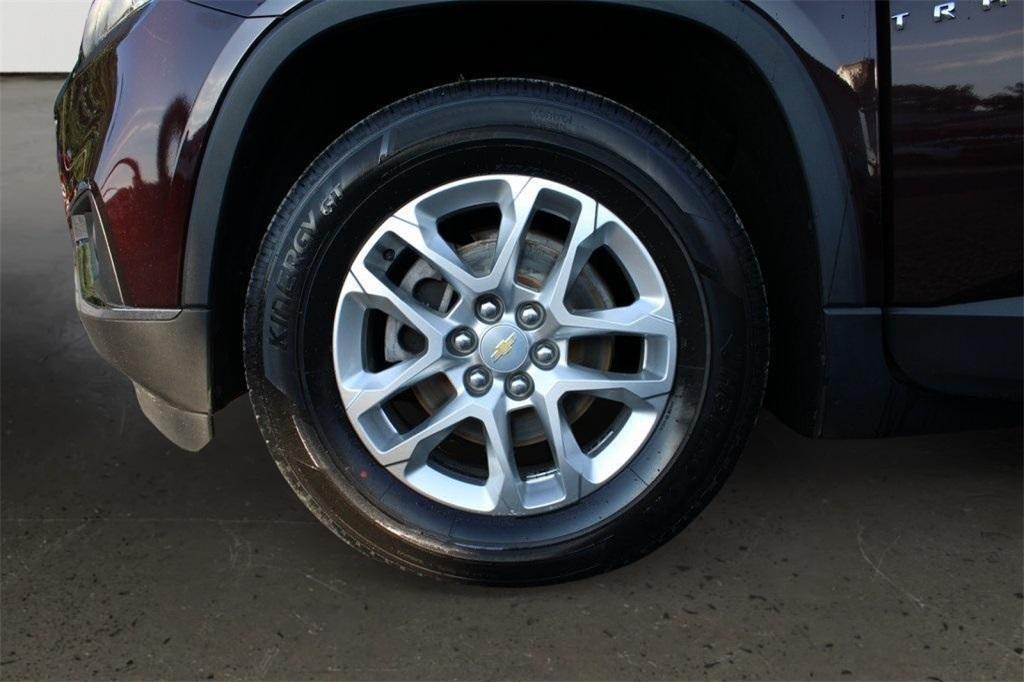 used 2020 Chevrolet Traverse car, priced at $20,681