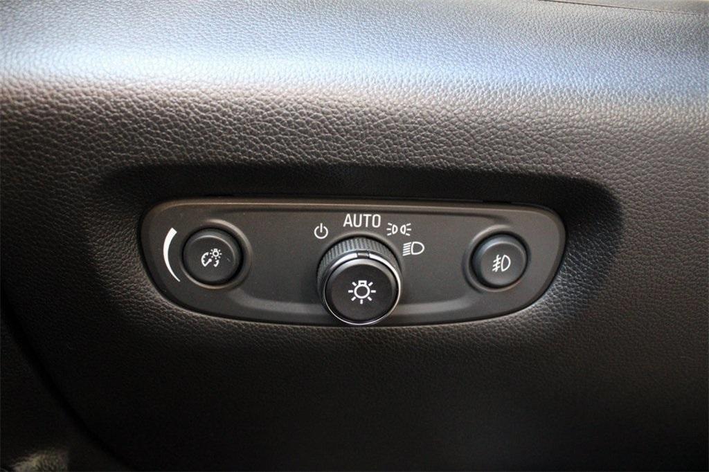 used 2020 Chevrolet Traverse car, priced at $20,681