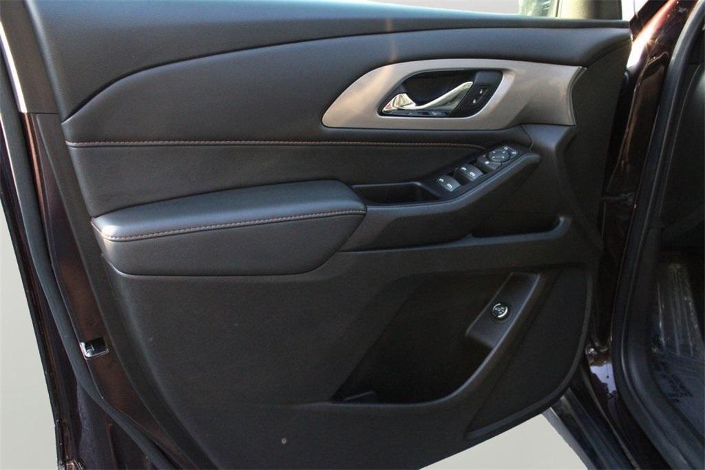 used 2020 Chevrolet Traverse car, priced at $20,681