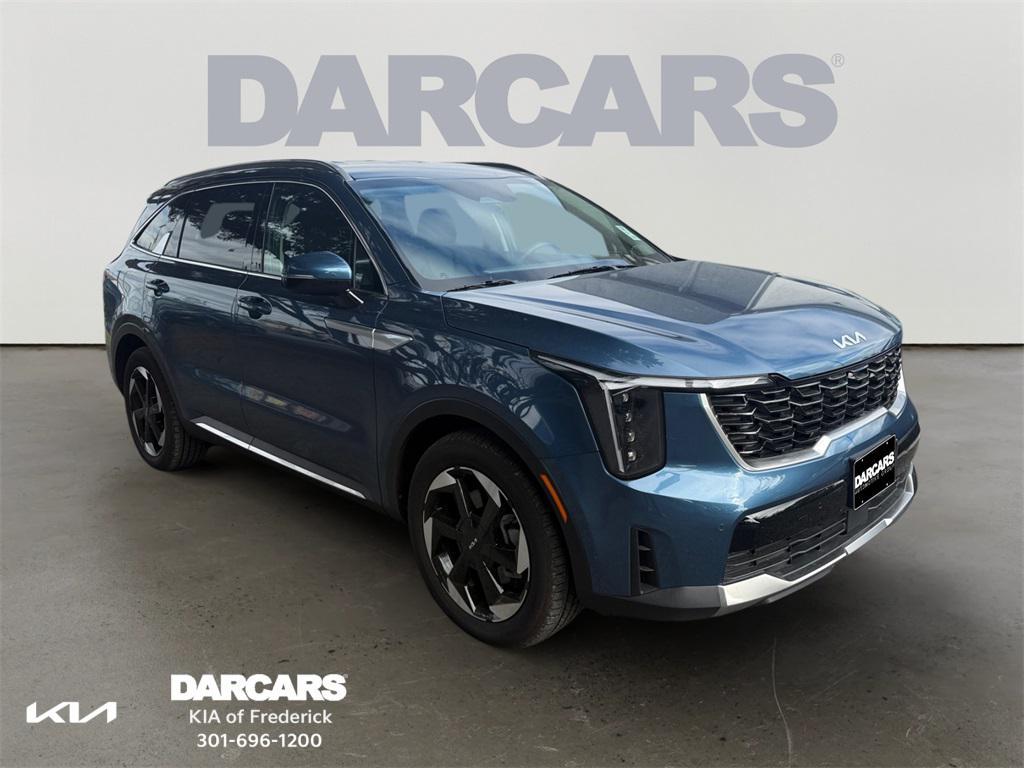 used 2025 Kia Sorento Hybrid car, priced at $39,401