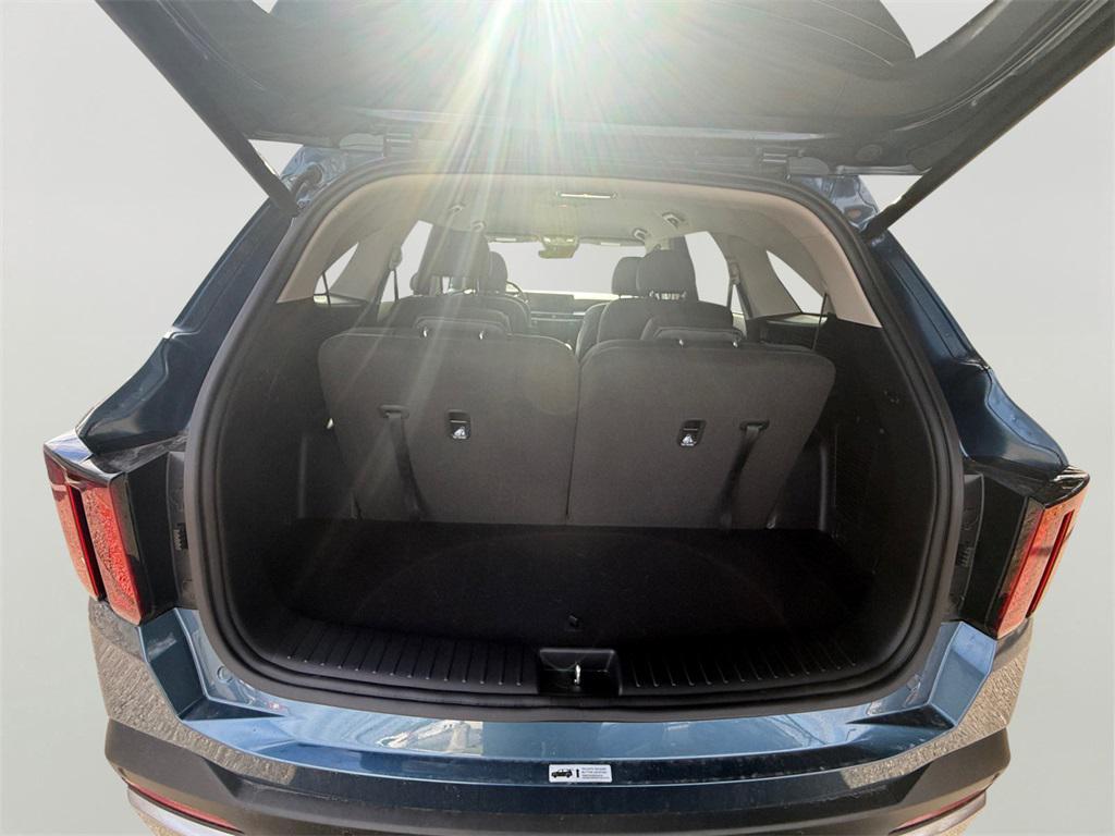 used 2025 Kia Sorento Hybrid car, priced at $39,401