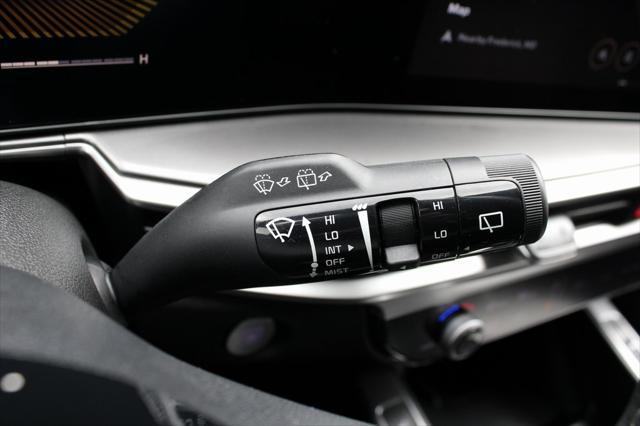 used 2024 Kia Sorento car, priced at $30,995