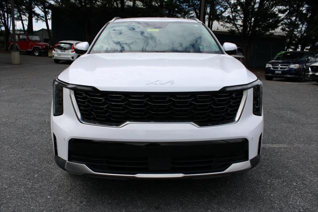 used 2024 Kia Sorento car, priced at $30,995