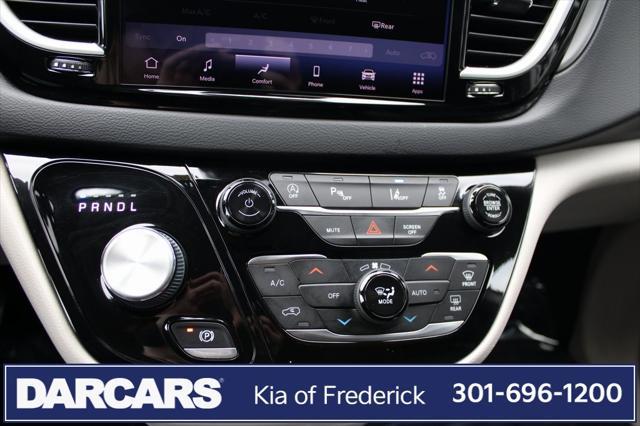 used 2022 Chrysler Pacifica car, priced at $20,762