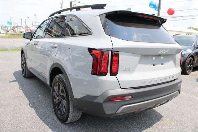 used 2022 Kia Sorento car, priced at $30,434