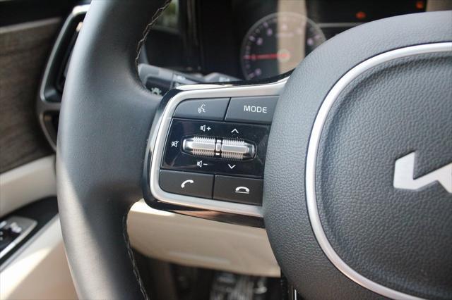 used 2022 Kia Sorento car, priced at $30,434