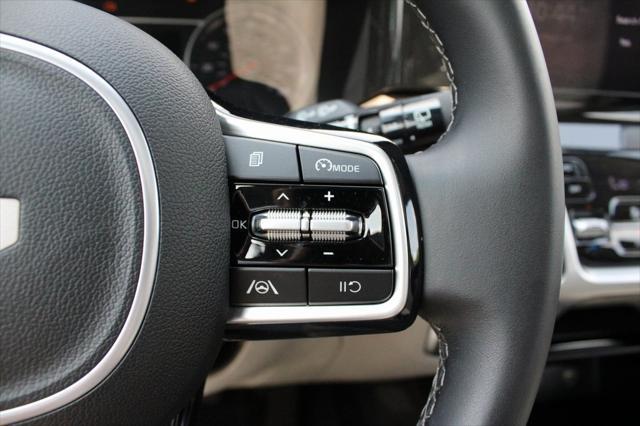 used 2022 Kia Sorento car, priced at $30,434