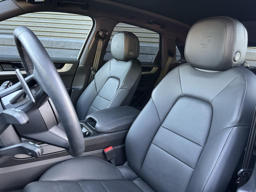 used 2025 Porsche Cayenne car, priced at $86,995