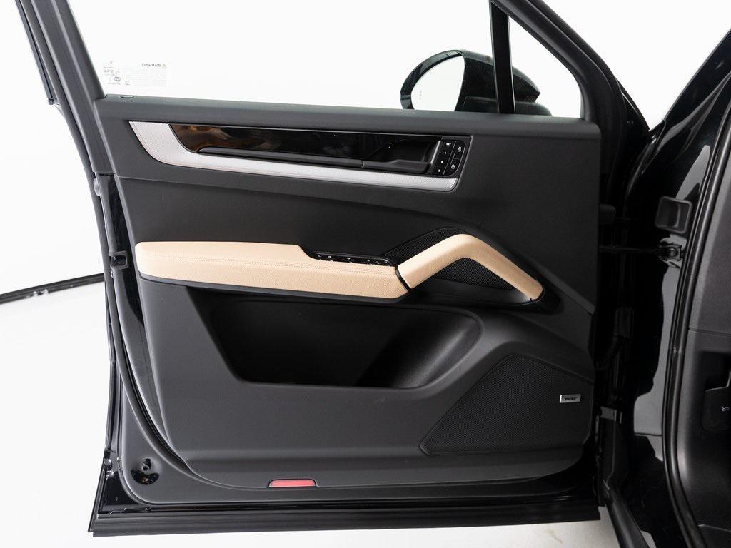 new 2025 Porsche Cayenne car, priced at $100,815