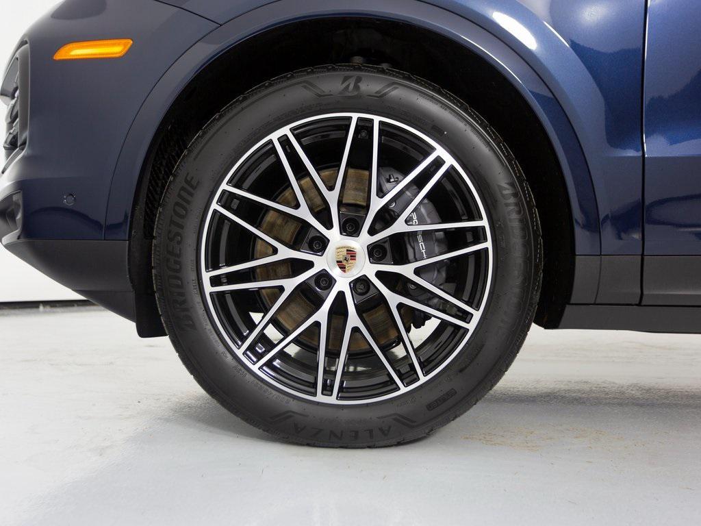 new 2026 Porsche Cayenne car, priced at $105,530