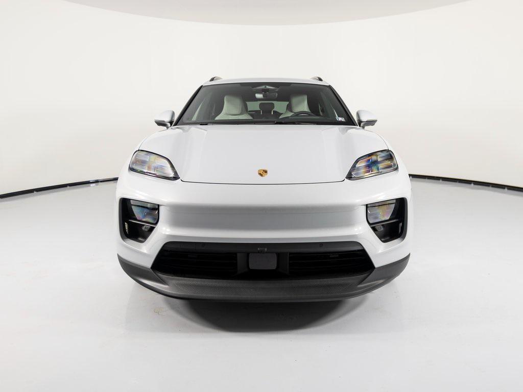 new 2025 Porsche Macan car, priced at $101,285
