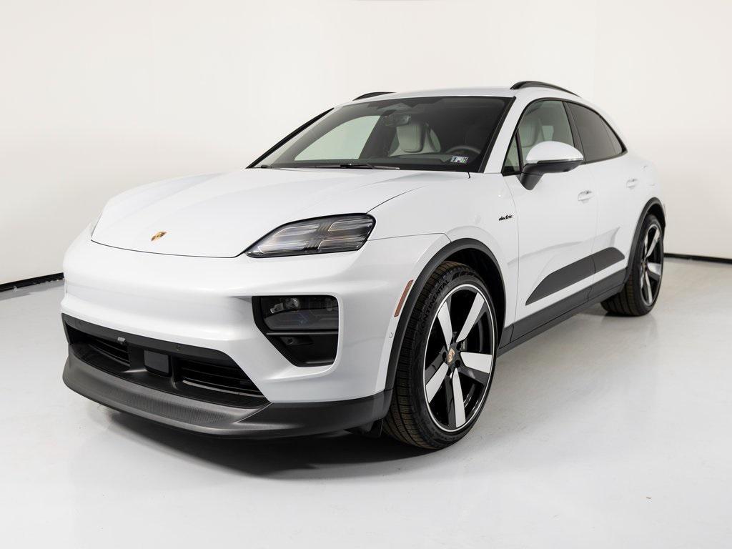 new 2025 Porsche Macan car, priced at $101,285