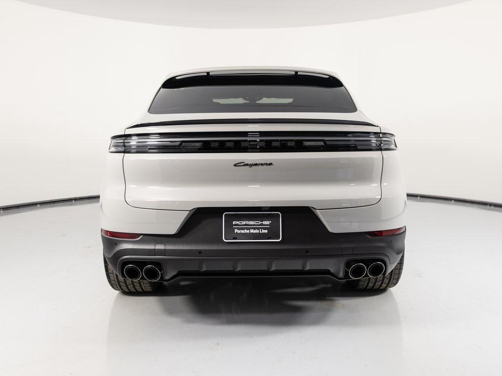 new 2025 Porsche Cayenne car, priced at $107,465
