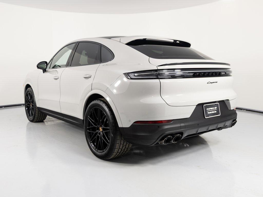new 2025 Porsche Cayenne car, priced at $107,465
