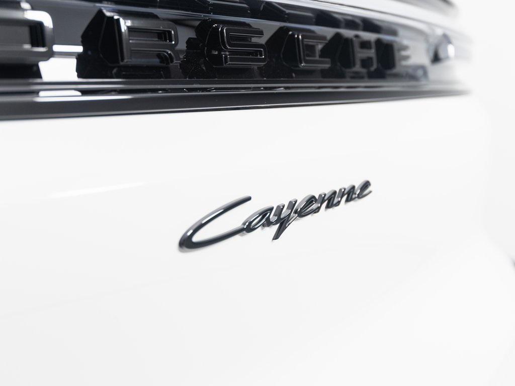 new 2025 Porsche Cayenne car, priced at $107,465
