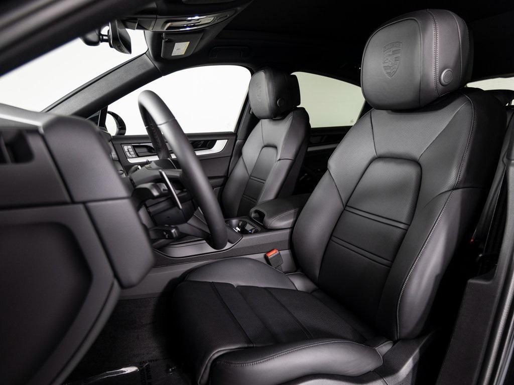 new 2025 Porsche Cayenne car, priced at $125,955