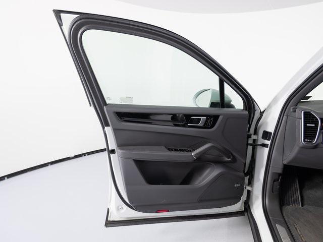 used 2021 Porsche Cayenne E-Hybrid car, priced at $64,995