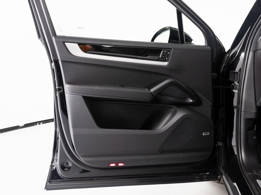 new 2025 Porsche Cayenne car, priced at $106,455