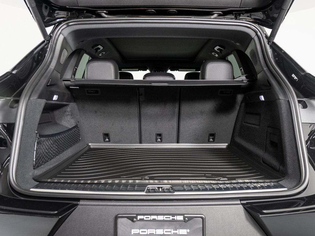 new 2025 Porsche Cayenne car, priced at $106,455