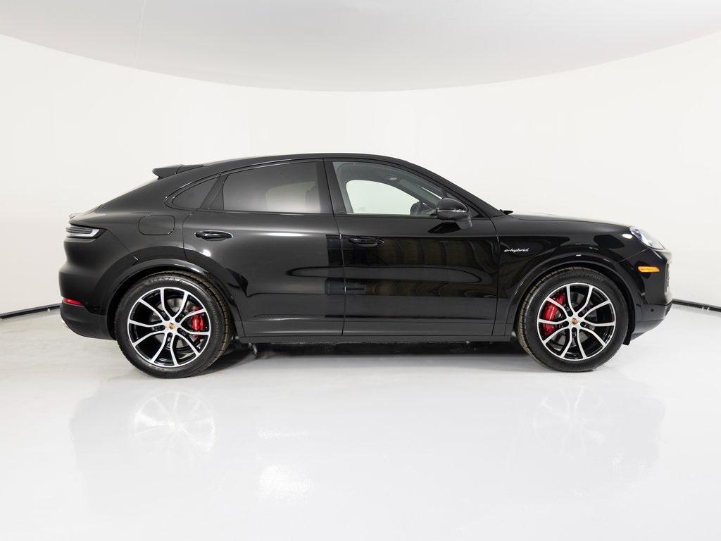 new 2025 Porsche Cayenne car, priced at $134,335