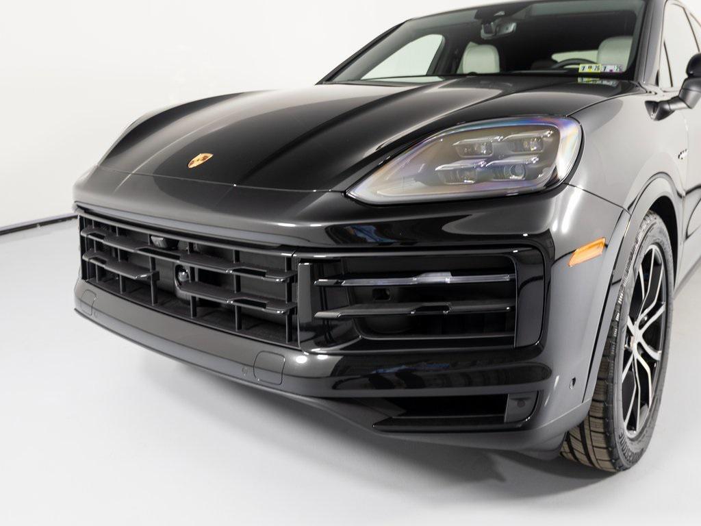new 2025 Porsche Cayenne car, priced at $134,335
