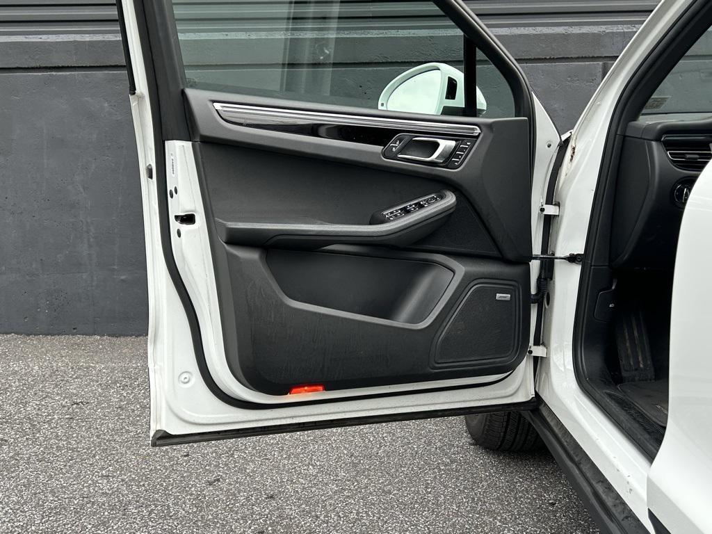 used 2020 Porsche Macan car, priced at $34,995