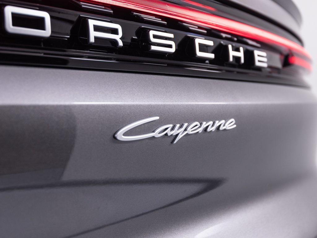 new 2025 Porsche Cayenne car, priced at $101,835