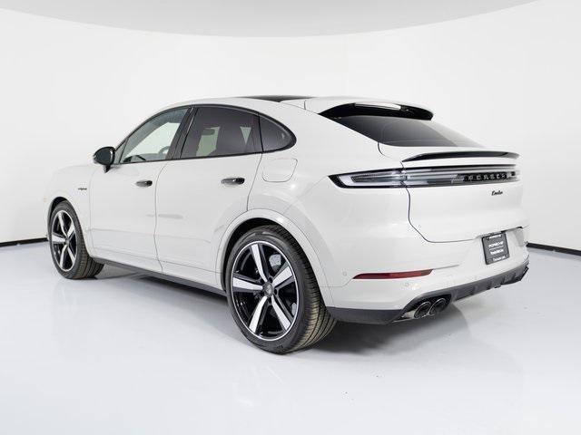 new 2025 Porsche Cayenne car, priced at $201,325