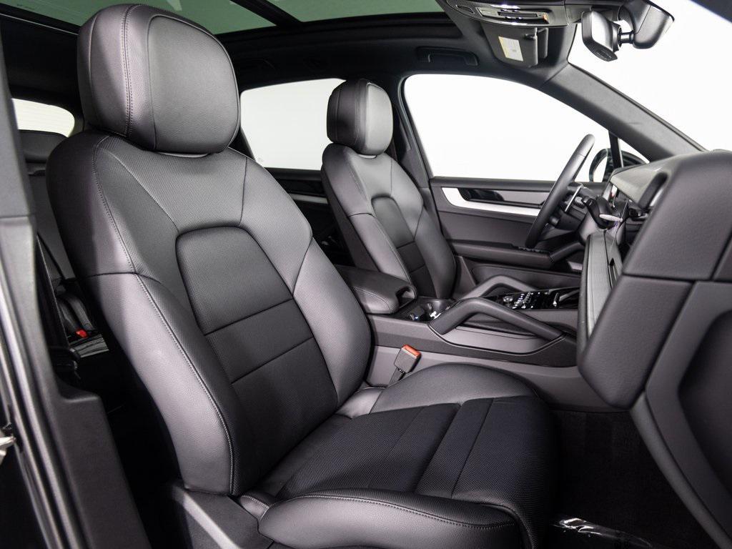 new 2025 Porsche Cayenne car, priced at $101,435