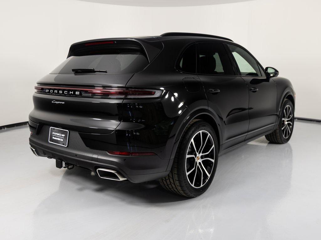 new 2025 Porsche Cayenne car, priced at $101,435