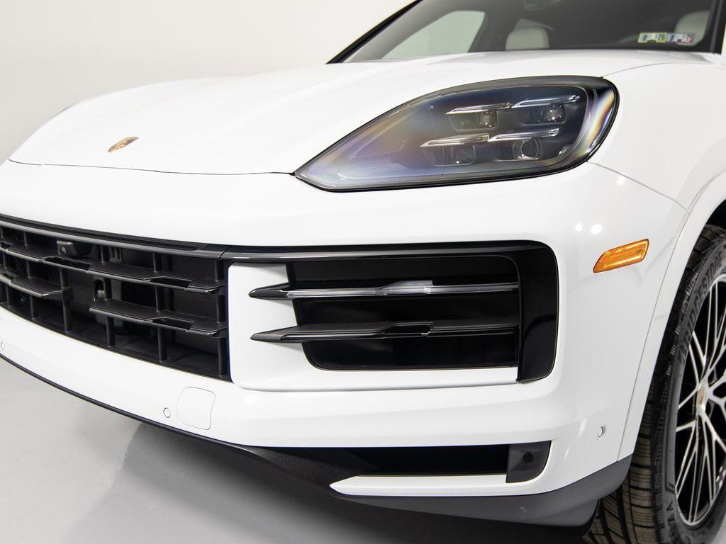 new 2025 Porsche Cayenne car, priced at $116,865