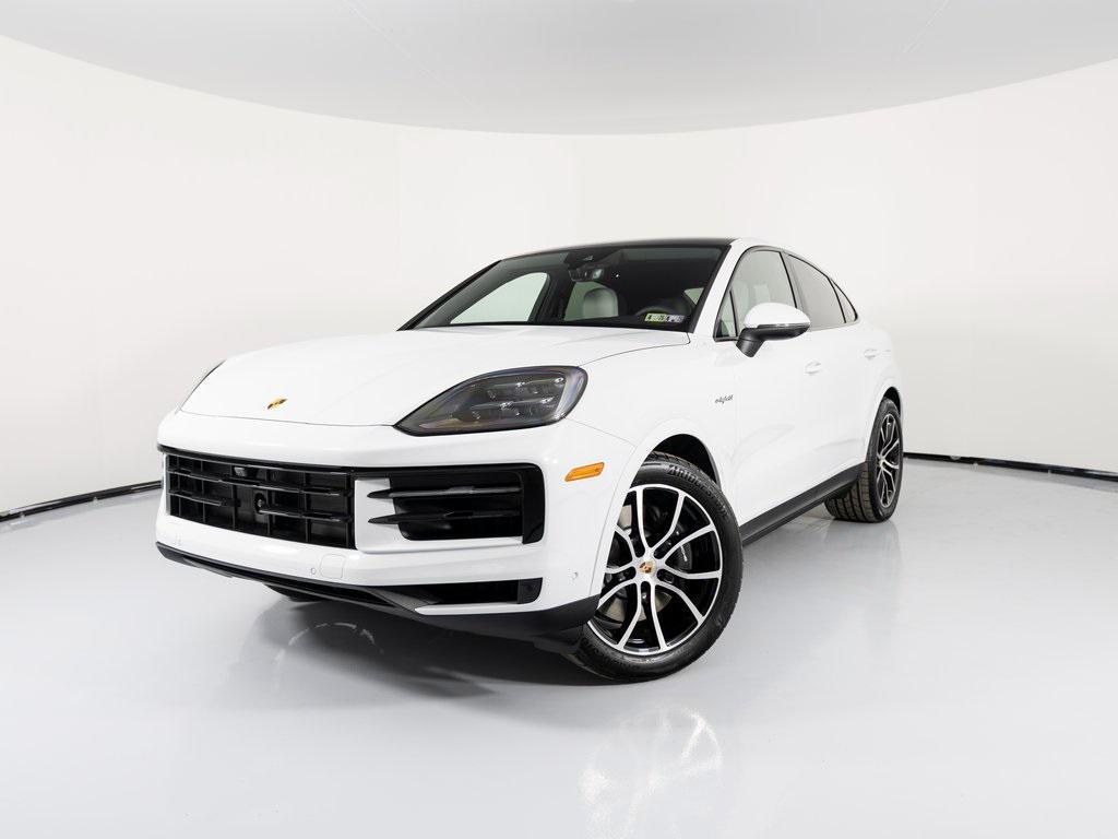 new 2025 Porsche Cayenne car, priced at $119,575