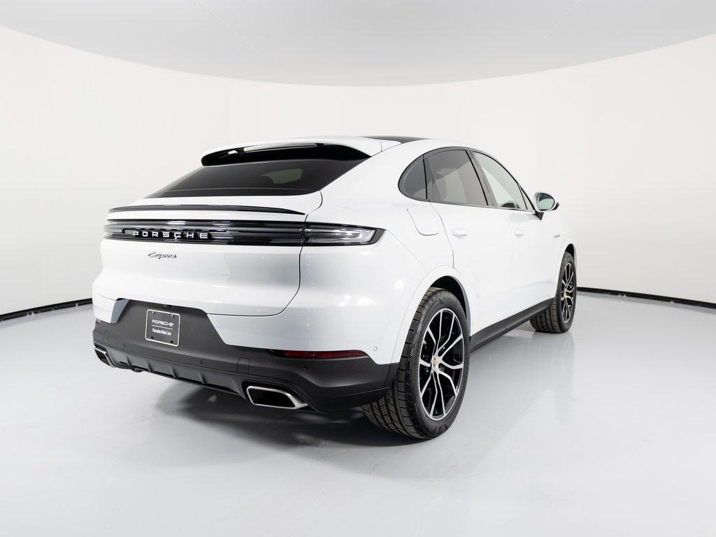 new 2025 Porsche Cayenne car, priced at $119,575