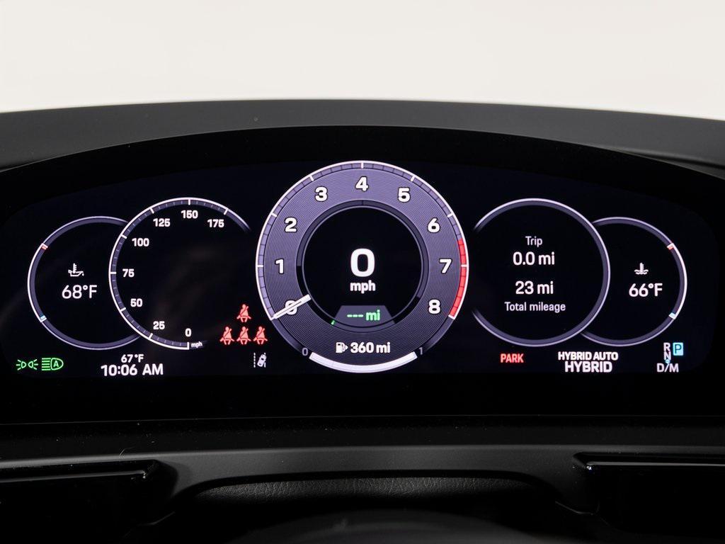 new 2025 Porsche Cayenne car, priced at $119,575