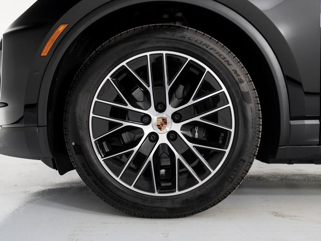 new 2025 Porsche Macan car, priced at $93,245