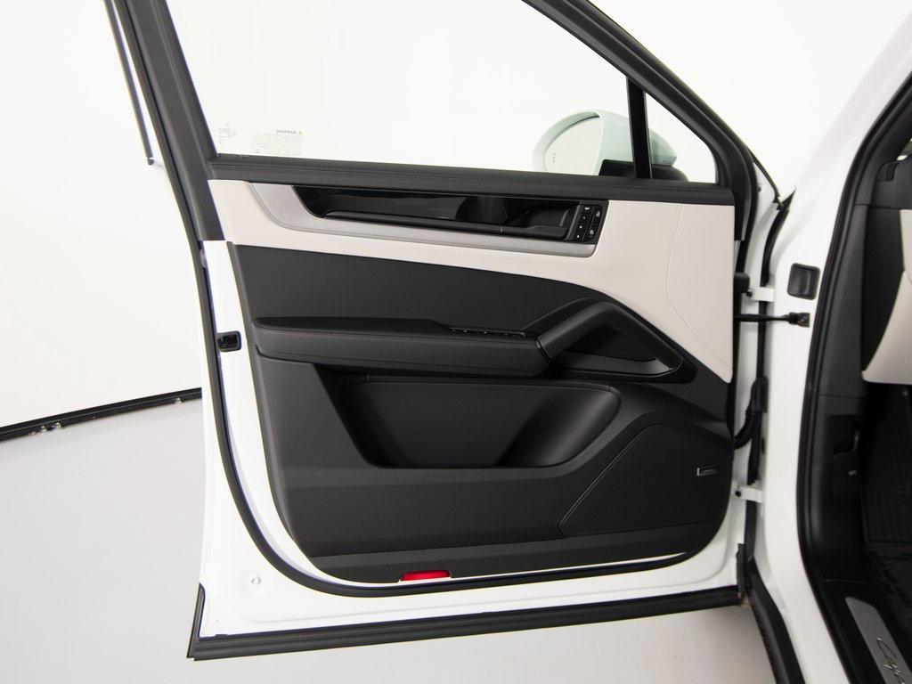 new 2026 Porsche Cayenne car, priced at $124,430