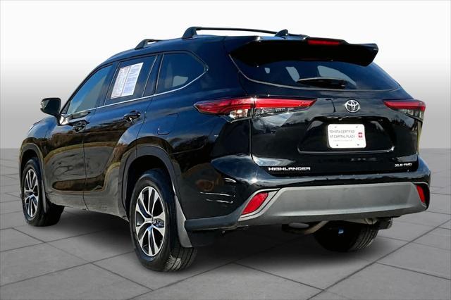 used 2021 Toyota Highlander car, priced at $36,420