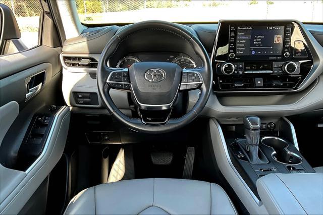 used 2021 Toyota Highlander car, priced at $36,420