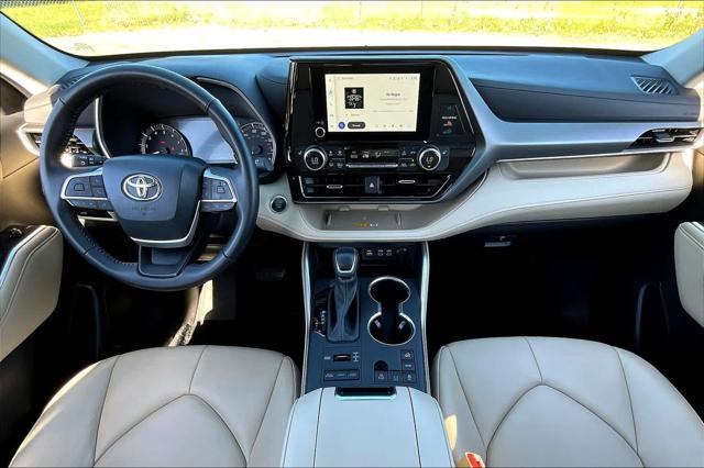 used 2024 Toyota Highlander car, priced at $43,635