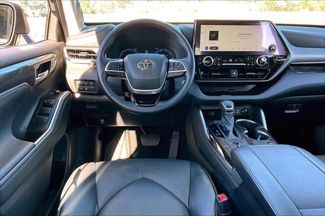 used 2023 Toyota Highlander car, priced at $43,768