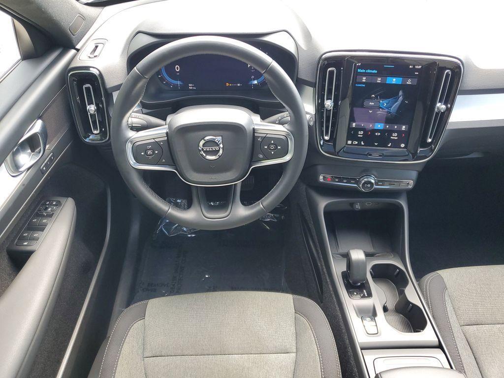 used 2025 Volvo XC40 car, priced at $28,900